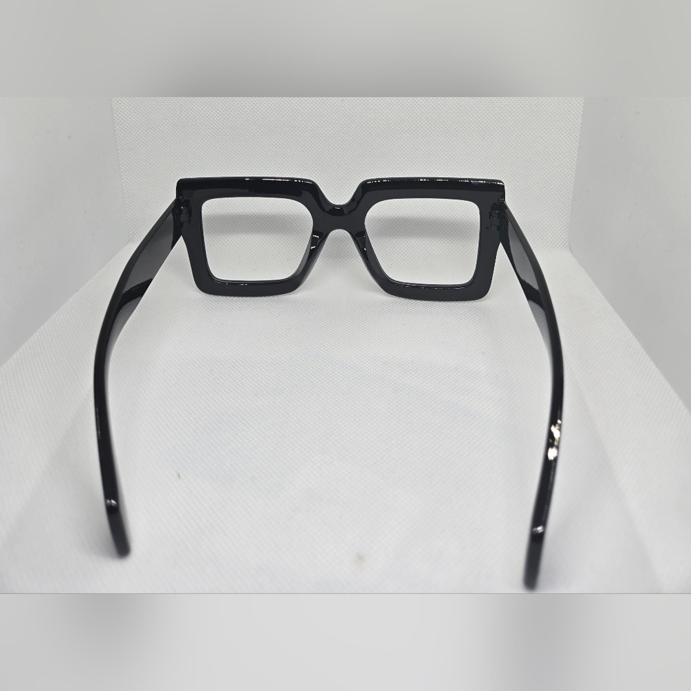 Oversized Black Square Eyeglasses – Bold Retro Statement Frames - Picture 6 of 6
